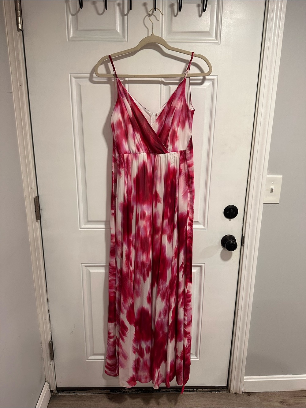 Women's Pink Tie-Dye Maxi Dress - Sleeveless V-Neck